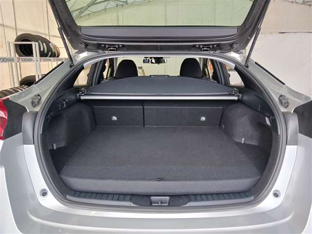 トヨタ プリウスPHV