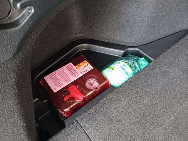 トヨタ プリウスPHV