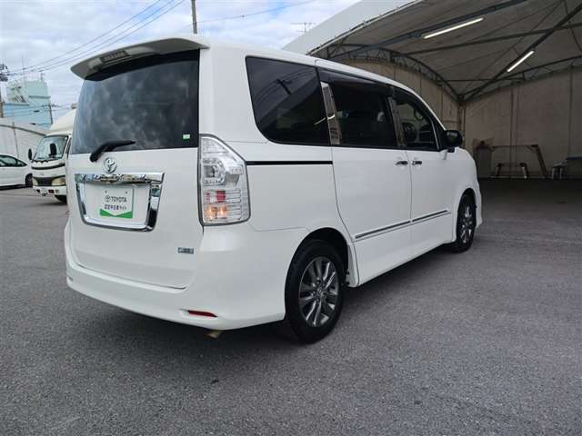 トヨタ ヴォクシー