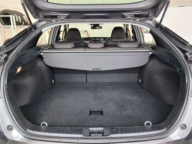 トヨタ プリウス