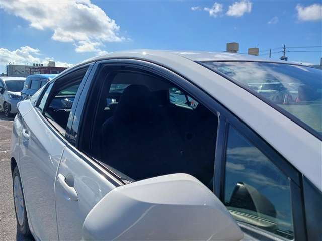 トヨタ プリウス