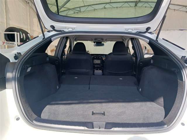 トヨタ プリウス