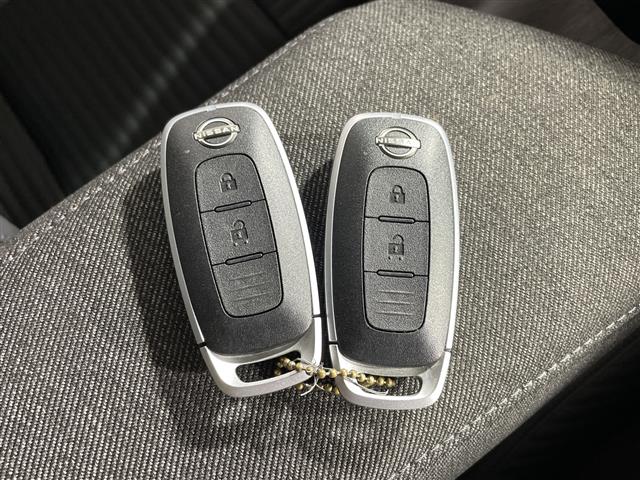 日産 ノートオーラ