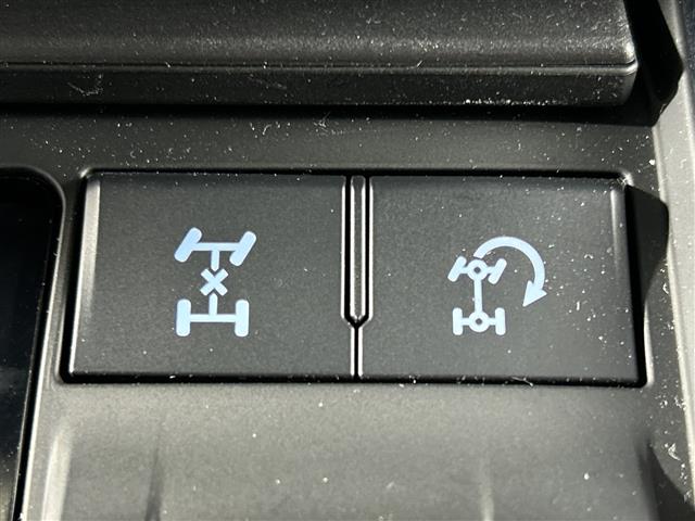 トヨタ ランドクルーザー300