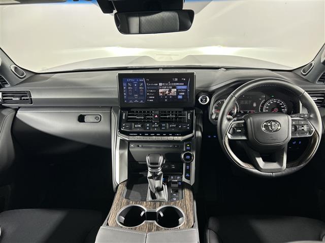 トヨタ ランドクルーザー300