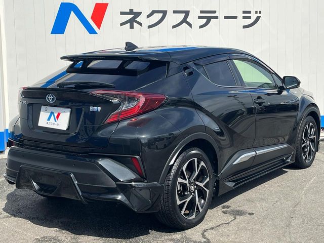 トヨタ C-HR