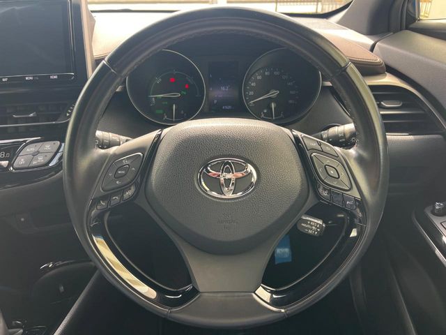 トヨタ C-HR