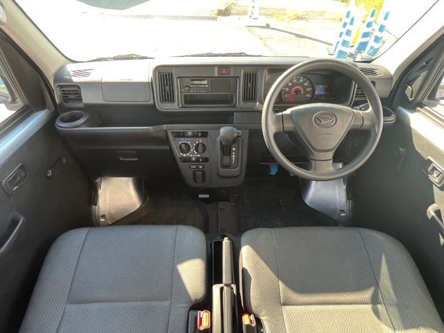 ダイハツ ハイゼットカーゴ