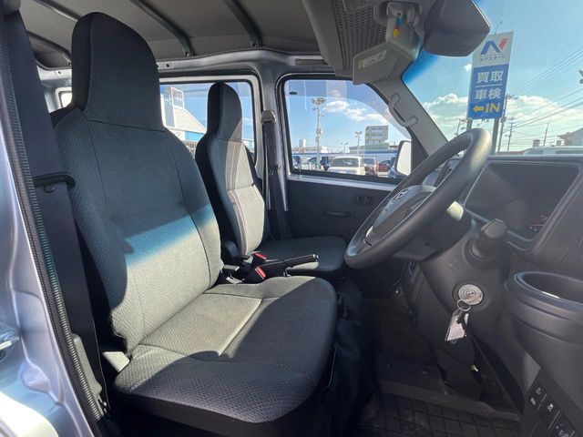 ダイハツ ハイゼットカーゴ