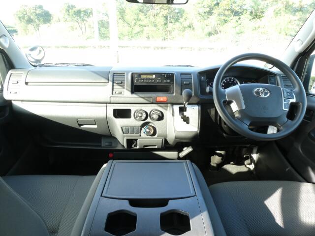 トヨタ ハイエースバン