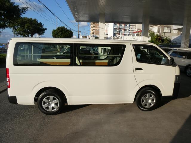 トヨタ ハイエースバン