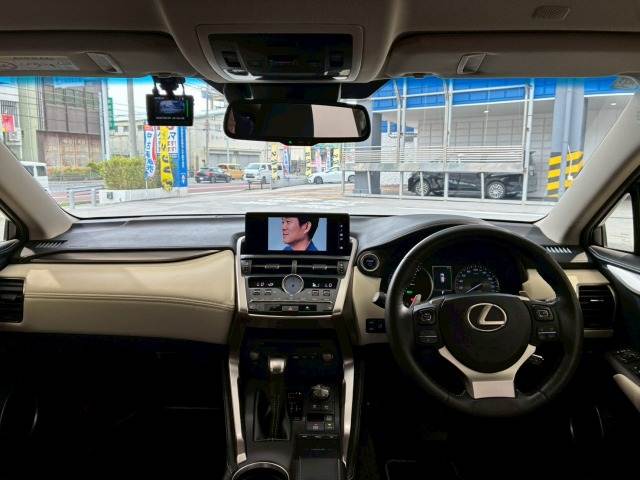 レクサス NX