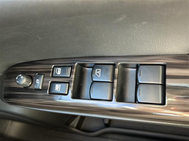 日産 エルグランド