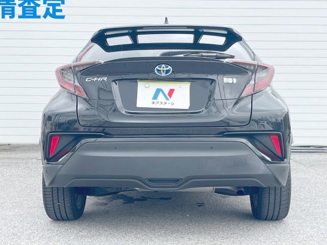 トヨタ C-HR