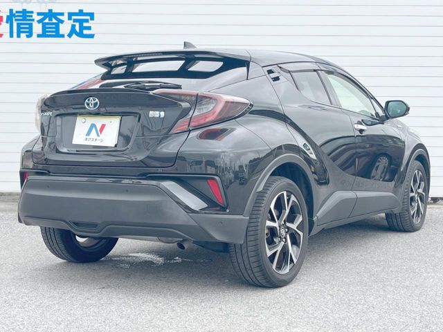 トヨタ C-HR