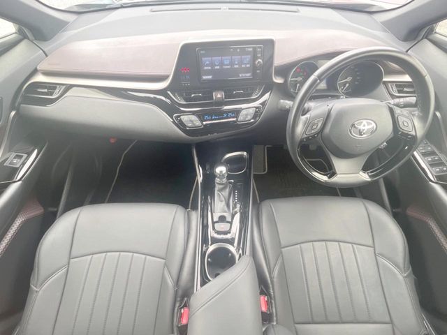 トヨタ C-HR