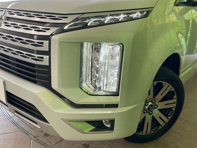 三菱 デリカD：5