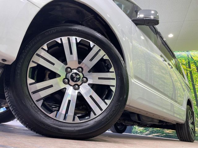 三菱 デリカD：5