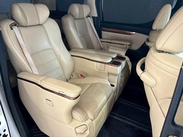 トヨタ ヴェルファイア