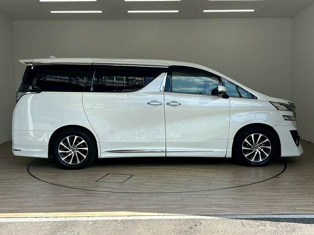 トヨタ ヴェルファイア