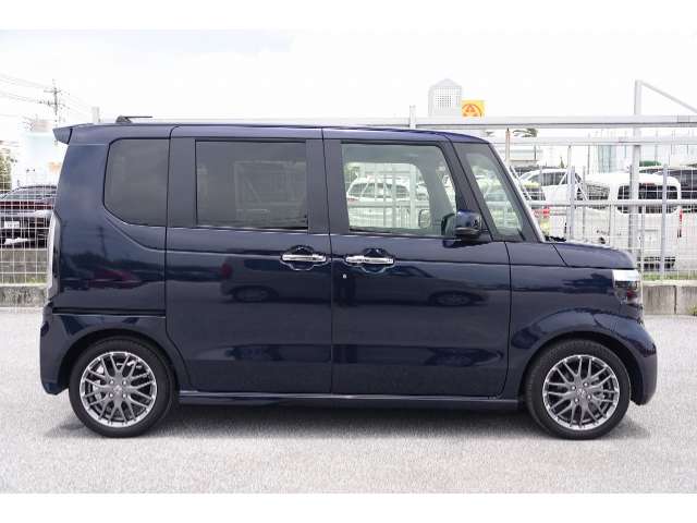ホンダ N-BOX