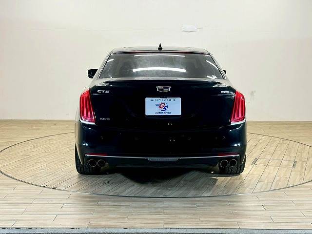 キャデラック CT6