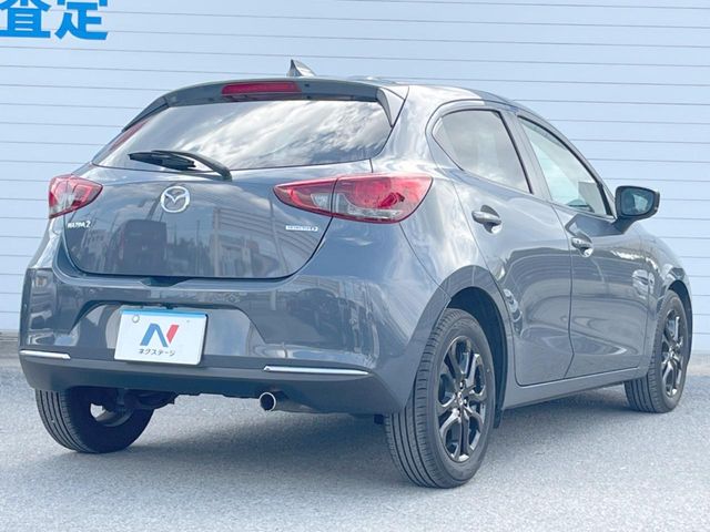 マツダ MAZDA2