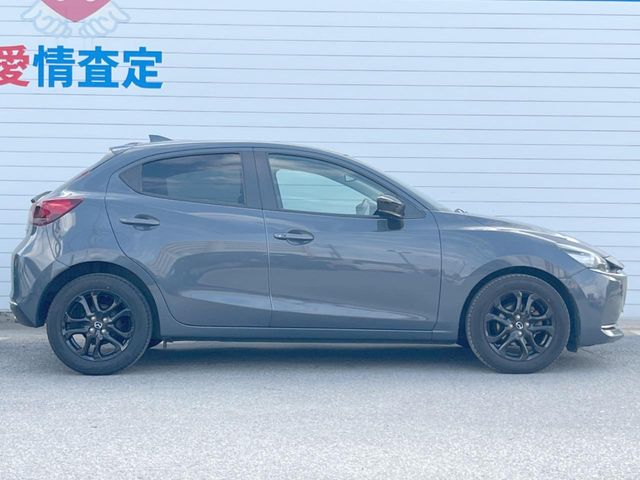 マツダ MAZDA2