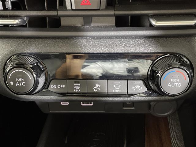 日産 ノートオーラ