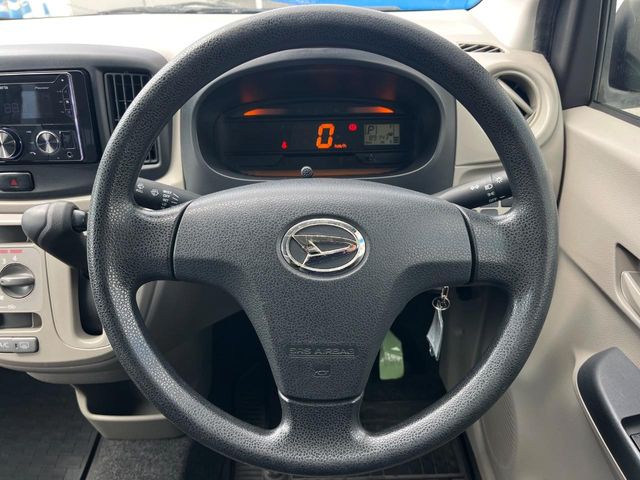 ダイハツ ミライース