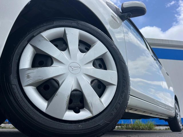 ダイハツ ミライース