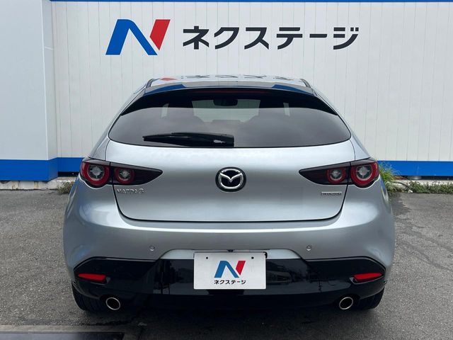 マツダ MAZDA3ファストバック