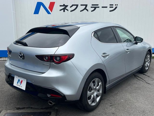 マツダ MAZDA3ファストバック