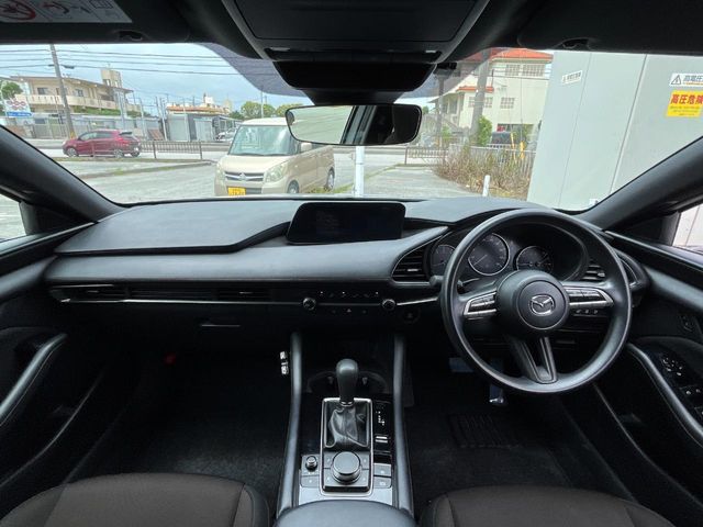 マツダ MAZDA3ファストバック