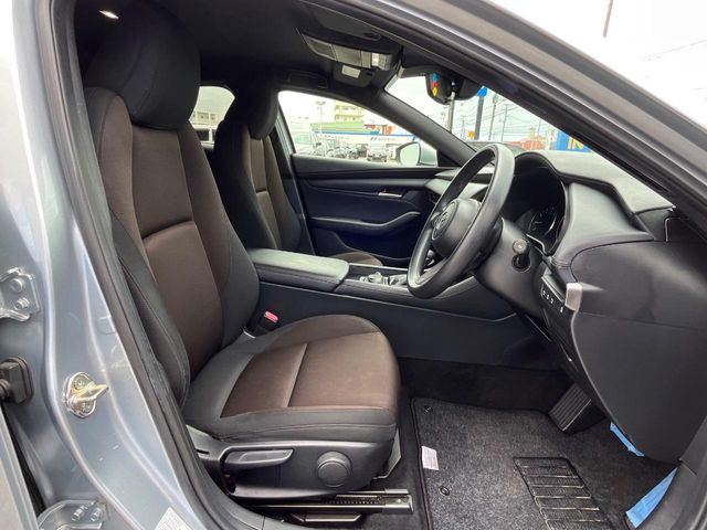 マツダ MAZDA3ファストバック