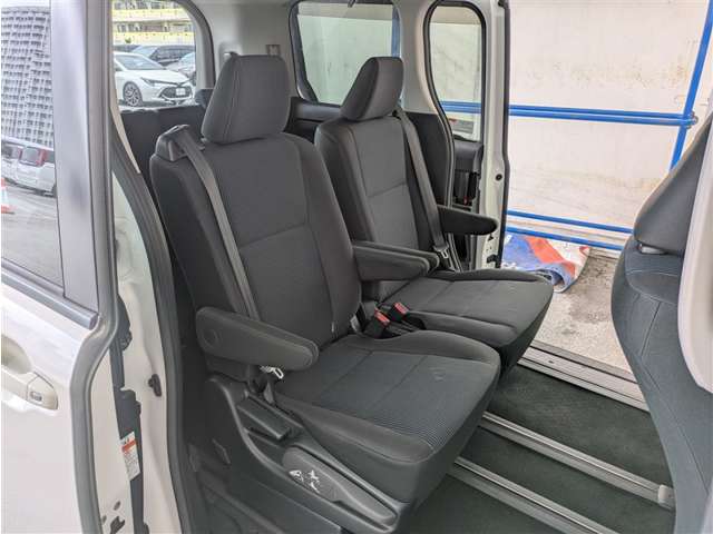 トヨタ ヴォクシー