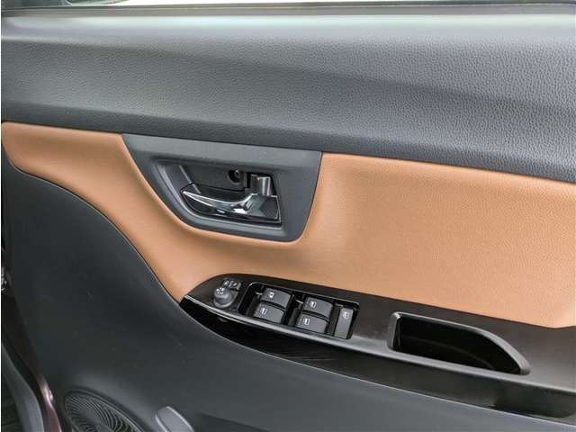 ダイハツ キャスト