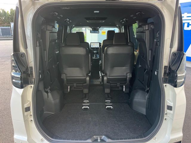 トヨタ ヴォクシー