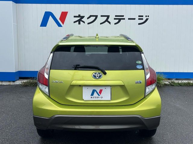 トヨタ アクア