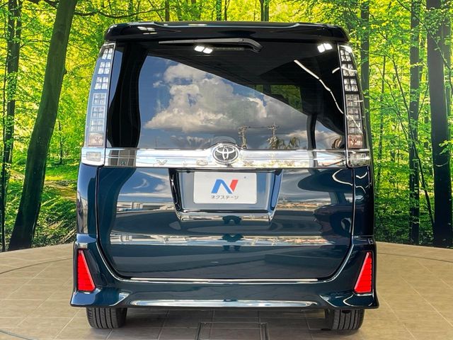 トヨタ ヴォクシー