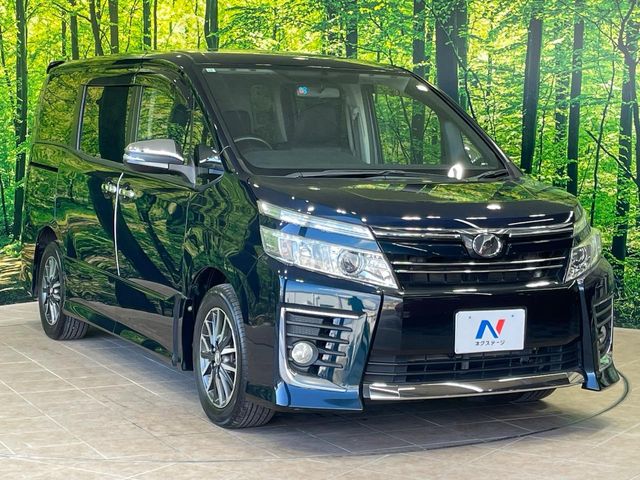 トヨタ ヴォクシー