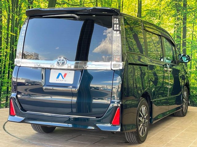 トヨタ ヴォクシー