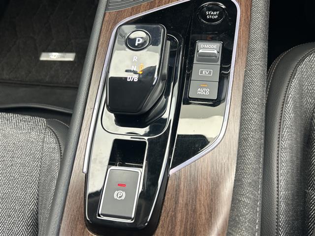 日産 ノートオーラ