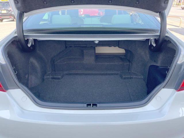 トヨタ カムリハイブリッド