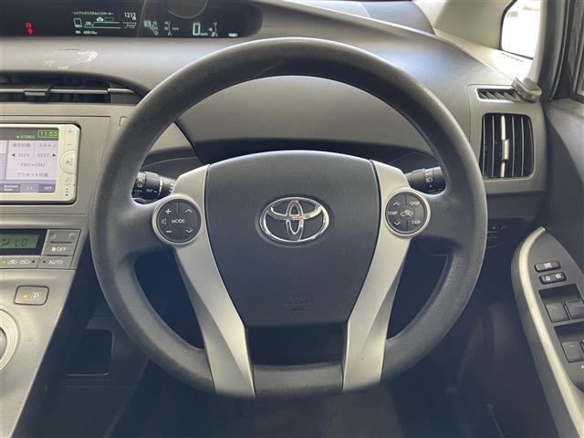 トヨタ プリウス