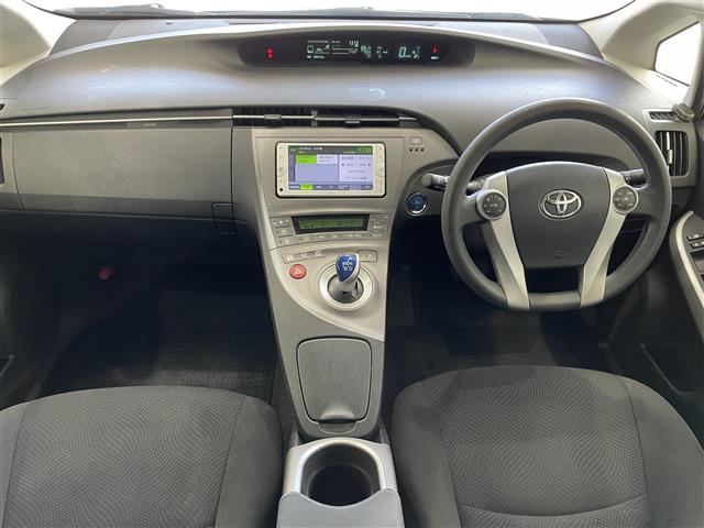 トヨタ プリウス