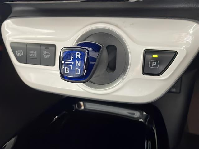 トヨタ プリウスPHV