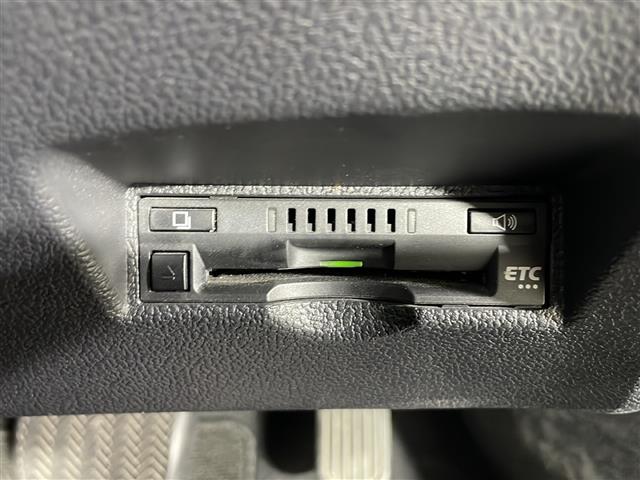 トヨタ プリウスPHV