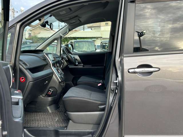 トヨタ ヴォクシー