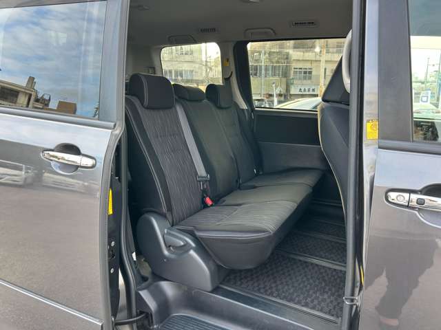 トヨタ ヴォクシー